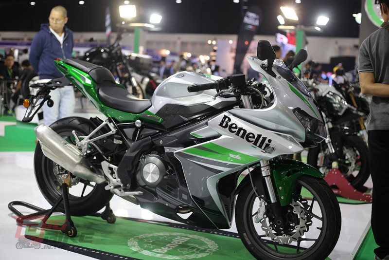 Benelli 302 R